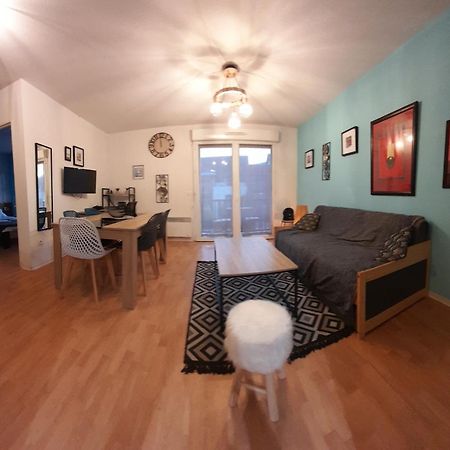 Appartement de l'isard bleu, dans résidence de tourisme 3 étoiles Lourdes Esterno foto