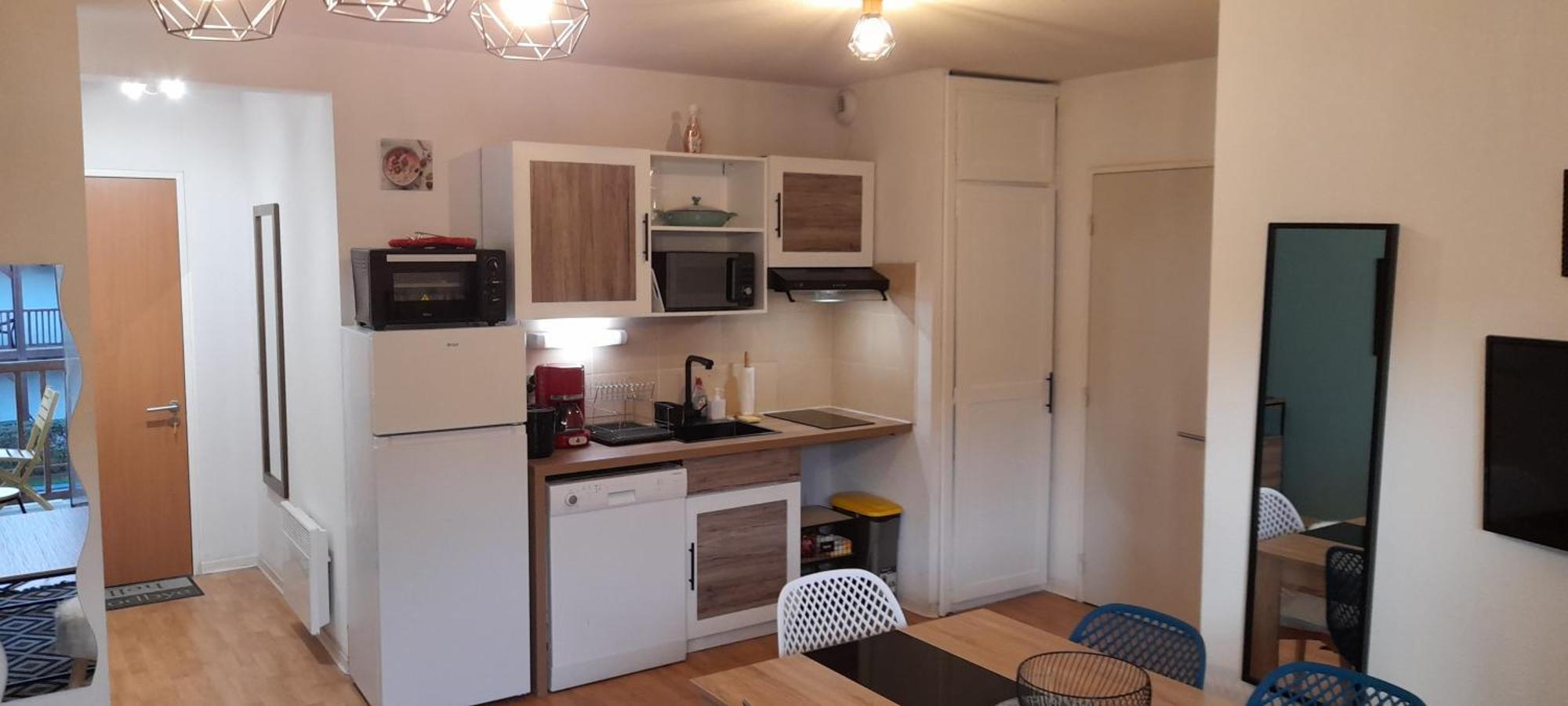 Appartement de l'isard bleu, dans résidence de tourisme 3 étoiles Lourdes Esterno foto