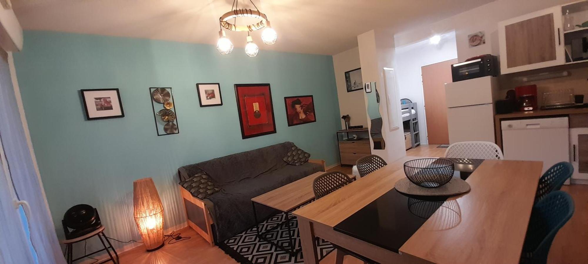 Appartement de l'isard bleu, dans résidence de tourisme 3 étoiles Lourdes Esterno foto
